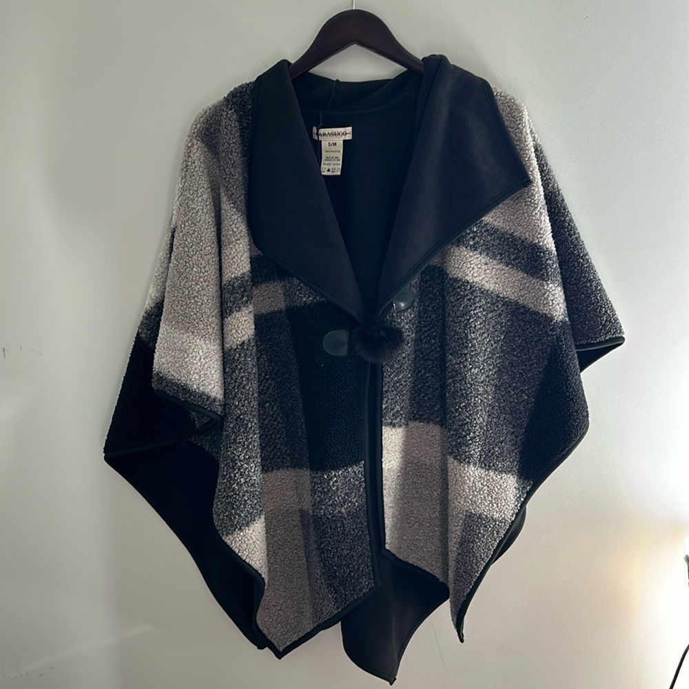 SHERPA PONCHO